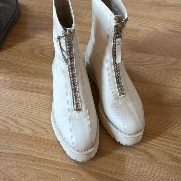 Sam Edelman - Picture 2 of 5